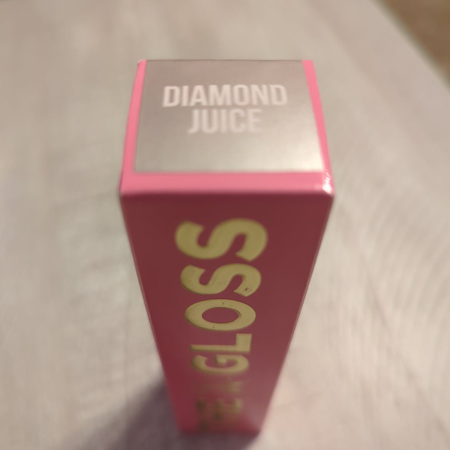 Jeffree Star The Gloss in shade Diamond JuiceSnag the coveted Jeffree Star The Gloss in Diamond Juice. Exclusive glitter & shine. Limited stock!$20.00Boston304