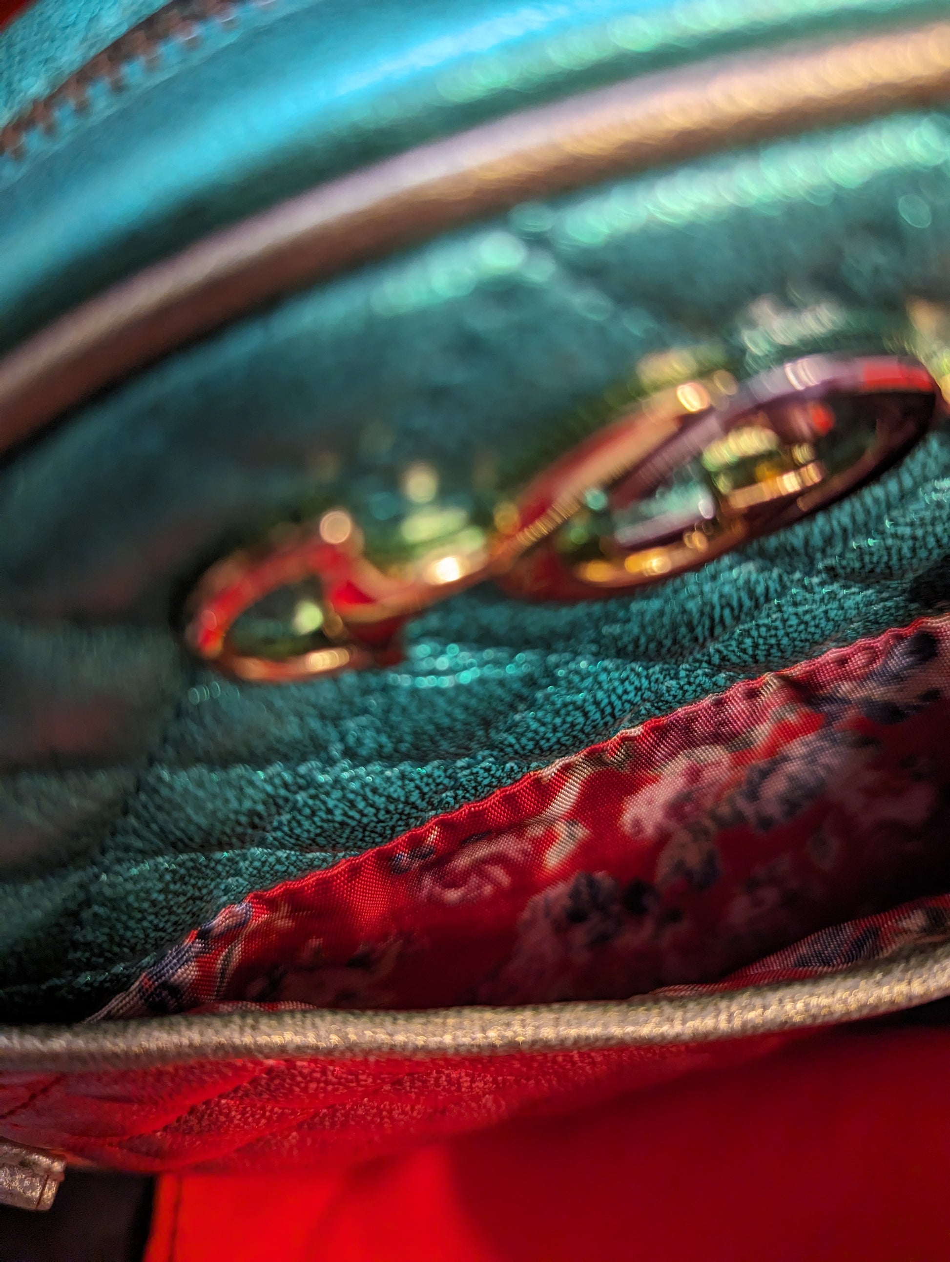 Gucci Trapuntata Quilted Metallic Calfskin Leather Crossbody Bag. Red, Gold, Green.Exclusive Gucci Trapuntata quilted bag in metallic red, gold & green. Mint with full inclusion. Shop your Italian-crafted luxury now!$1399.00Boston304