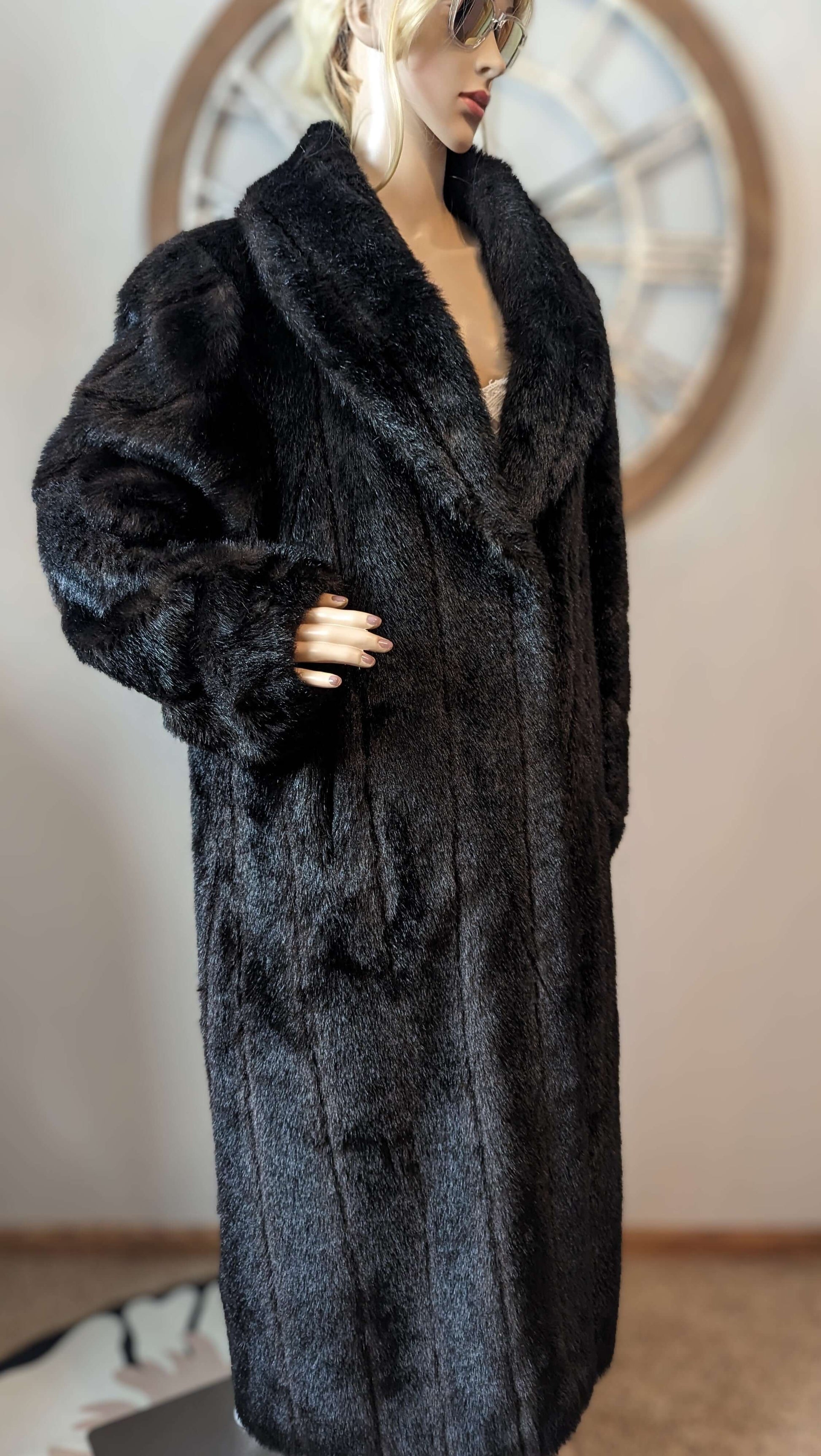 Pristine Vintage Mark Reed Exclusive Faux Fur CoatExquisite Vintage Mark Reed Faux Fur Coat, full length with a luxurious feel. Perfect for a timeless, chic look. Fits medium to large.$499.00Boston304