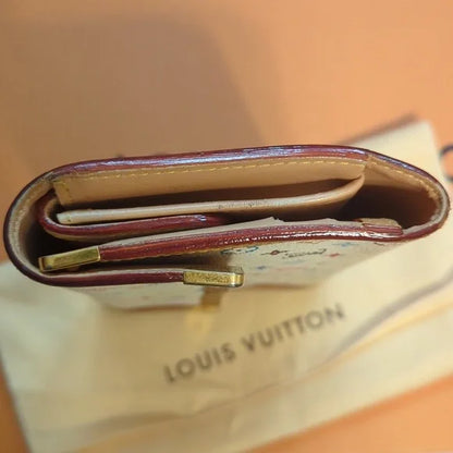 Louis Vuitton vintage Murakami w/dustbagOwn a piece of luxury with the Vintage Louis Vuitton Murakami. Perfect condition, versatile for all occasions. A rare find for fashion lovers.$525.00Boston304